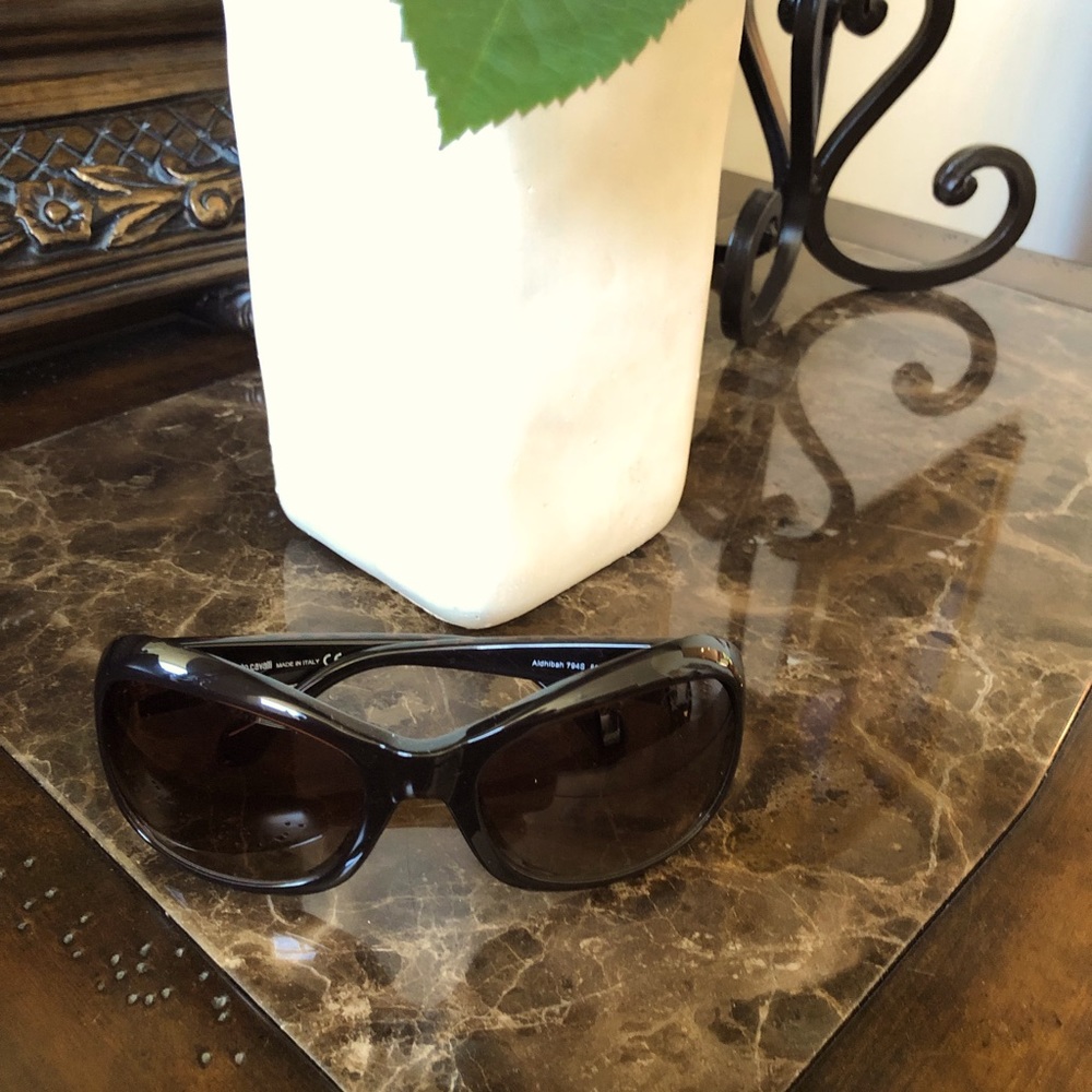 ROBERTO CAVALLI SUNGLASSES MADE IN ITALY